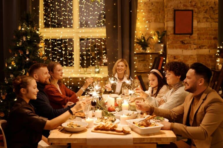 The Only Christmas Dinner Prayer You Need for a Blessed Celebration